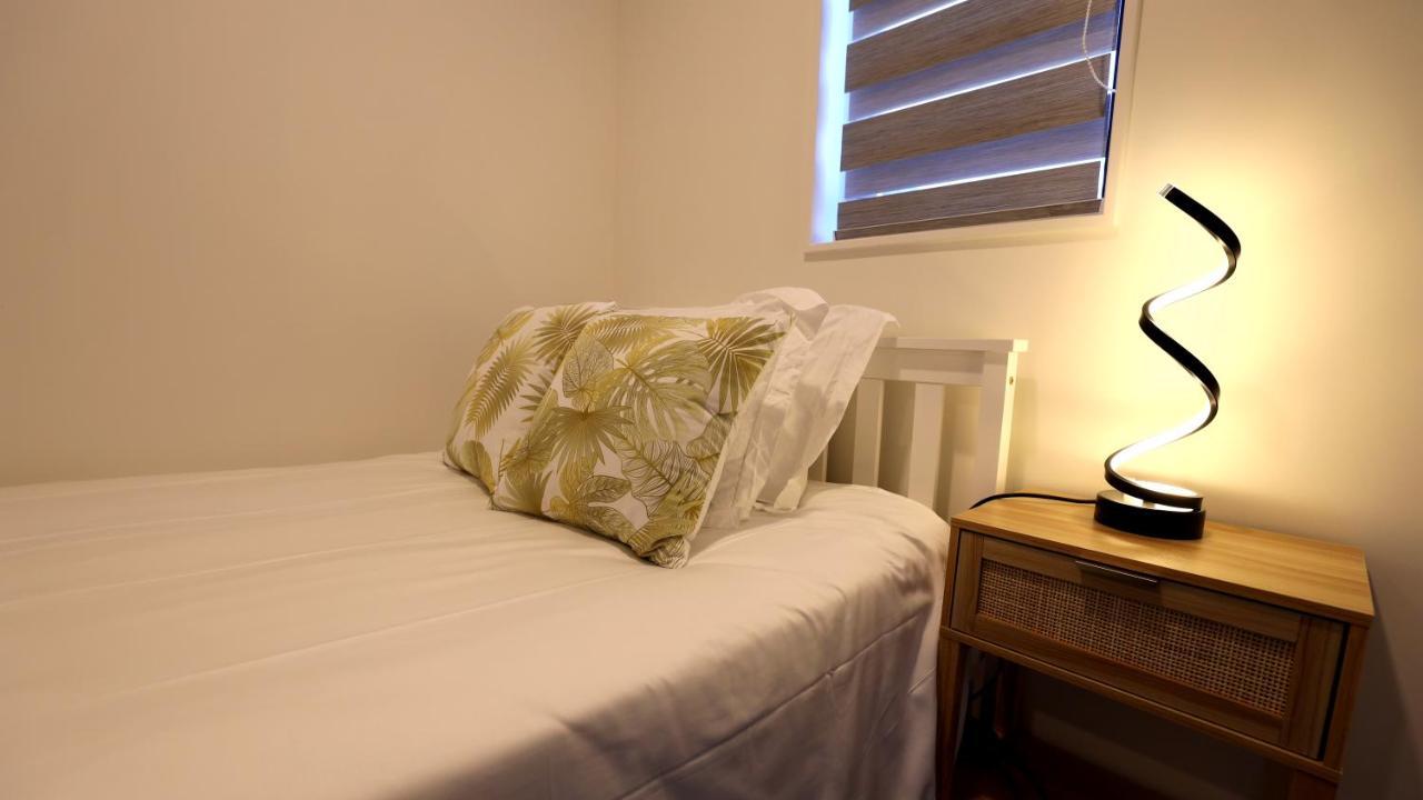 Luxury Brand New Designer Living Apartamento Auckland Exterior foto
